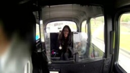 Chocolate Whore fucking taxi driver in car